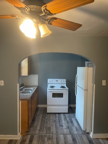 511 E Ohio St 2bedroom unit pics for site 4.jpg